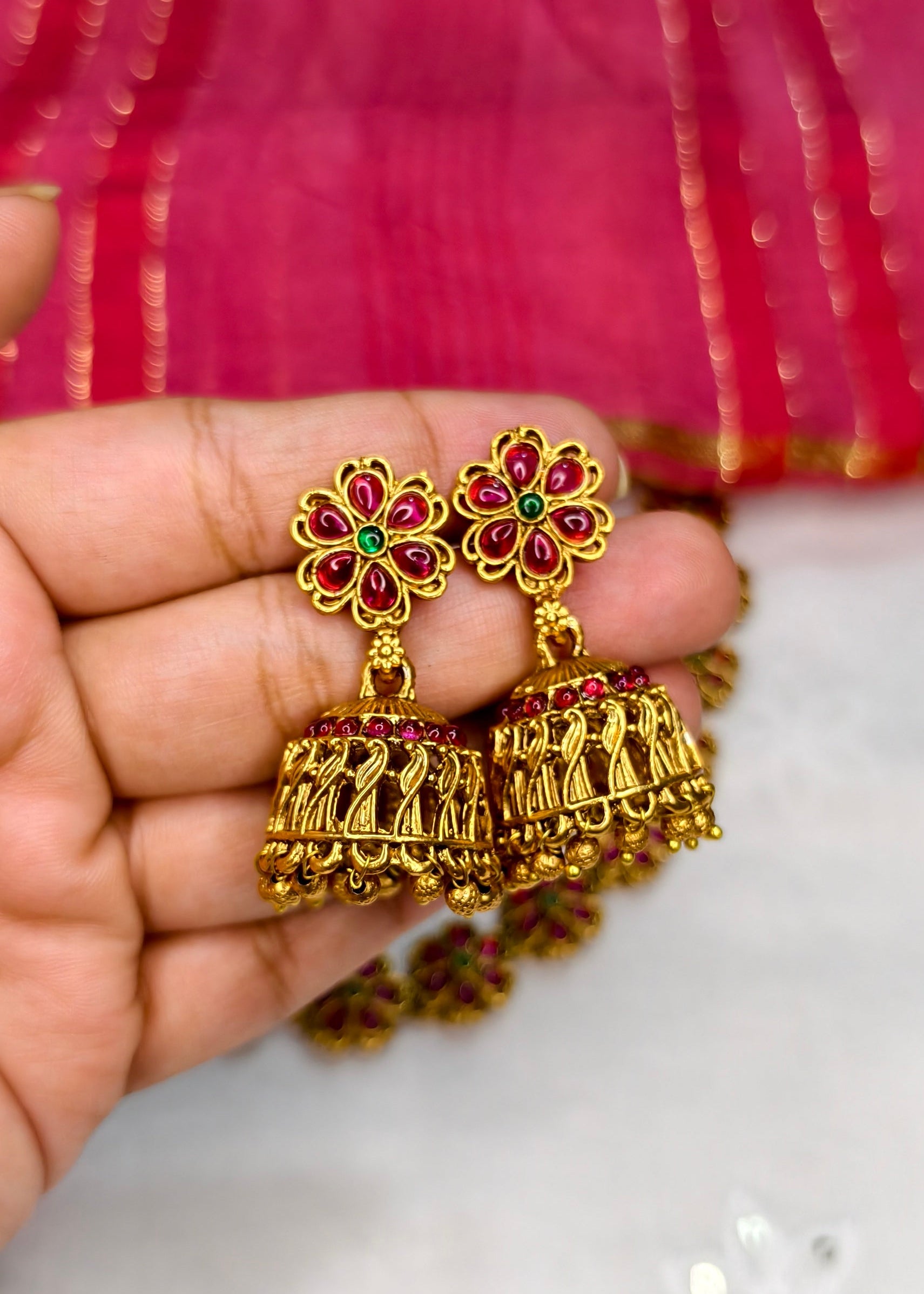 Minimal Floral Kemp Stone necklace with Jhumka (green stone variant) -CBL0022