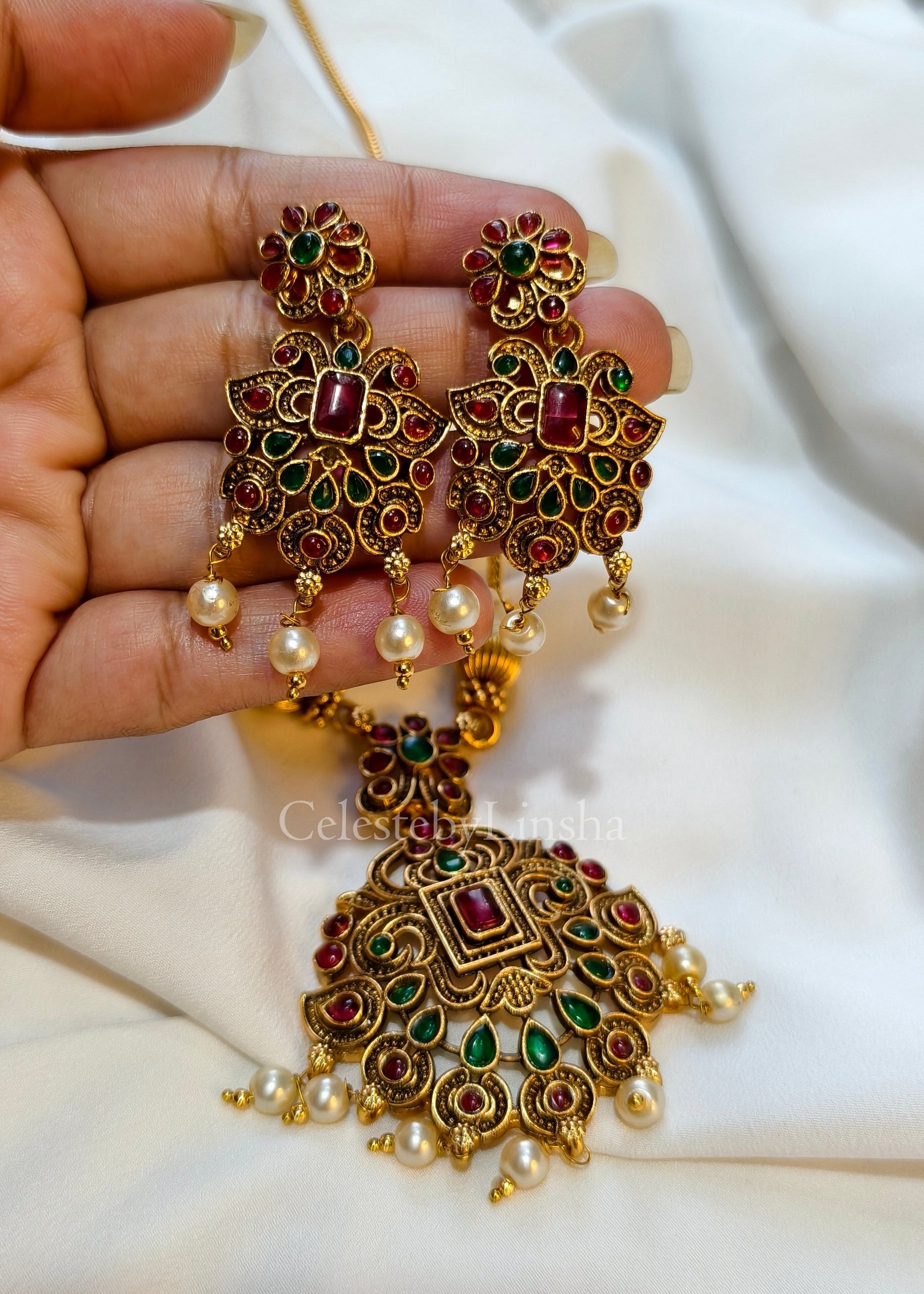 Navya Ratnam Pendant Set -CBL0011